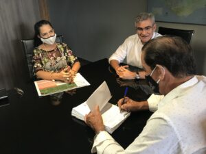 Imagem da notícia - Governo do Amazonas assina convênio com Prefeitura de Tabatinga para viabilizar investimento em obras de infraestrutura, no município