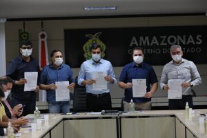 Imagem da notícia - Wilson Lima assina convênios de R$ 36,7 milhões para investimentos em seis municípios do Amazonas