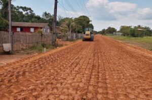 Imagem da notícia - Governo do Amazonas inicia pavimentação do sistema viário de São Sebastião do Uatumã