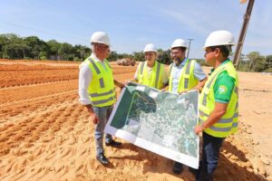 Imagem da notícia - Wilson Lima vistoria obras de construção do Complexo Viário Anel Leste